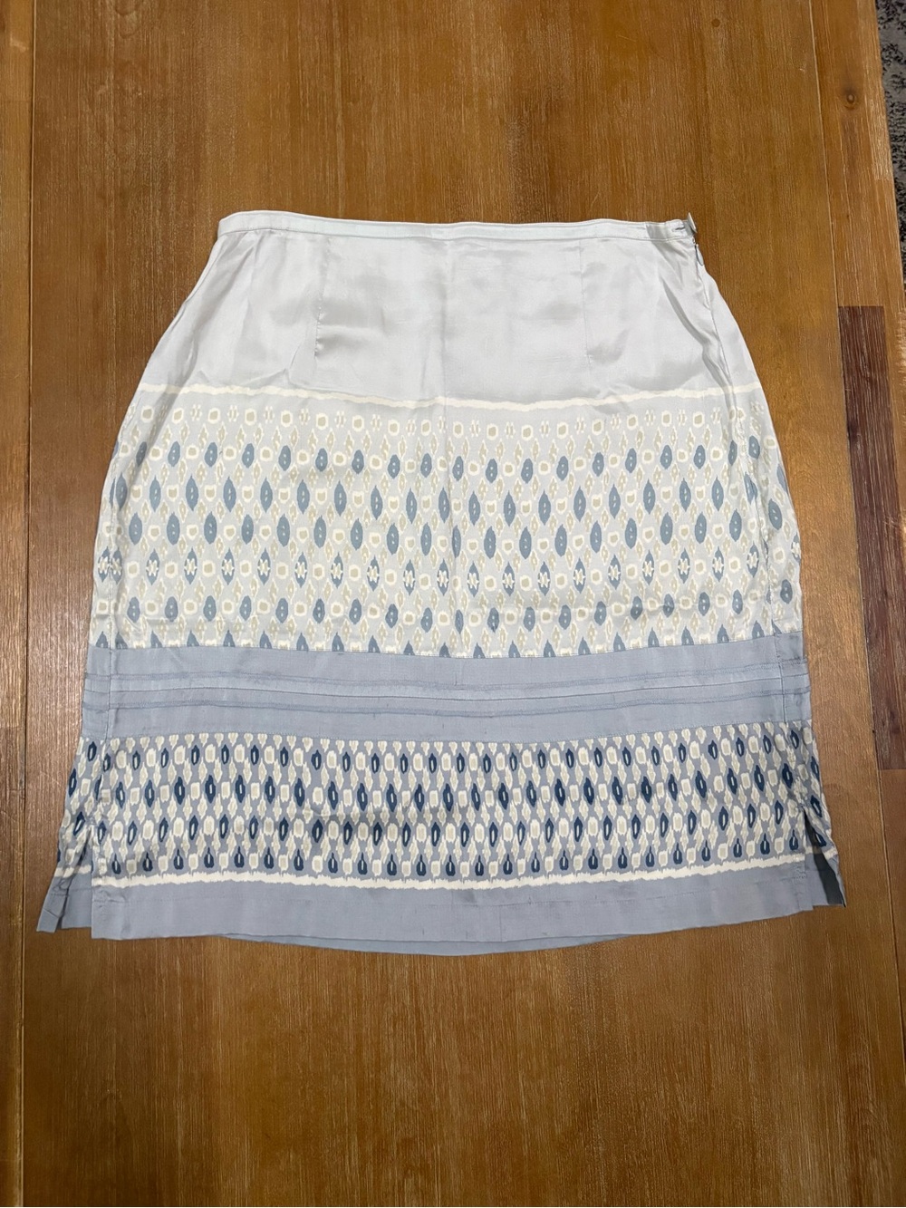 J. Jill Cream and Light Blue Embroidered Midi Skirt